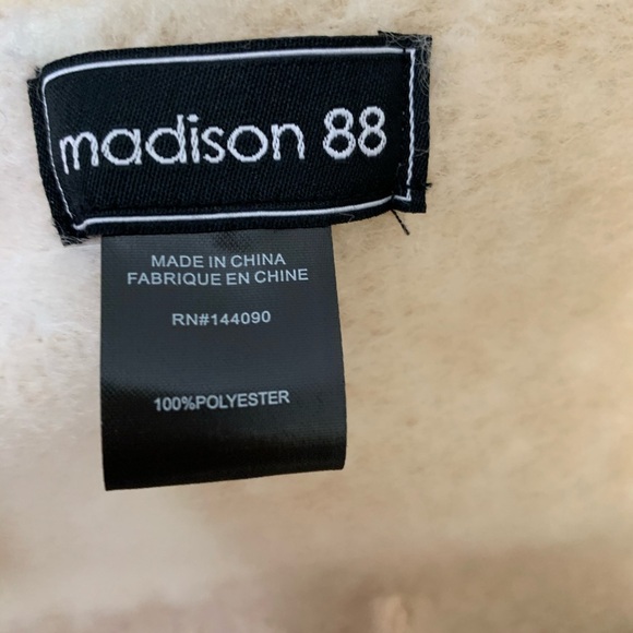 Madison 88 polyester scarf - Picture 2 of 3